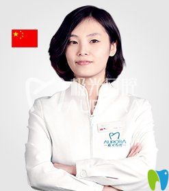 成都極光口腔醫(yī)生鄭野