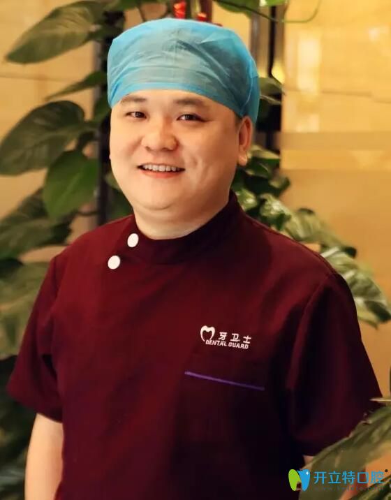 柳州牙衛(wèi)士口腔醫(yī)生胡慶安