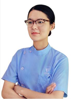 阜陽潁州貝德口腔門診部董醫(yī)師