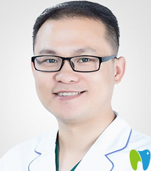 濰坊華貝口腔周文棟院長