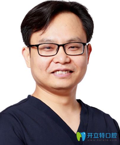 重慶維樂口腔楊國平醫(yī)生