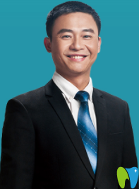 廈門(mén)登特口腔黃華生主任