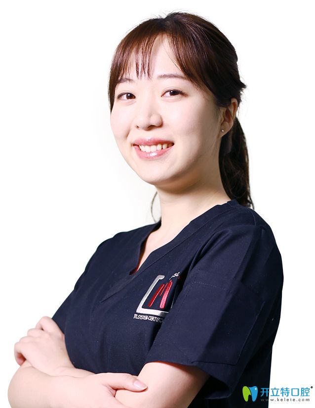 重慶維樂口腔少兒口腔?？漆t(yī)師蔡洋伊