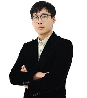 董小江