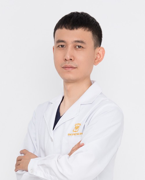廣州柏德口腔門診部張鵬