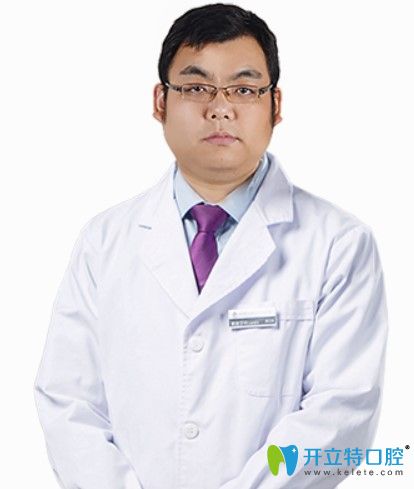 維多利亞口腔正畸醫(yī)生洪超