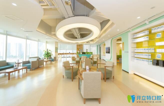 重慶茁悅口腔大廳環(huán)境圖