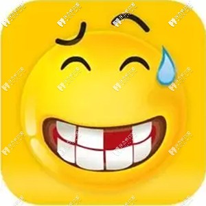 一場(chǎng)意外一顆門牙被撞掉了，好丑