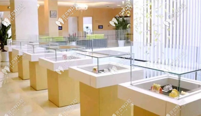 美奧口腔種植牙、牙套樣品區(qū)