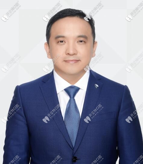 北京禾禾口腔正畸團(tuán)隊帶頭人張棟梁