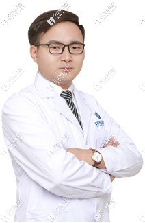 深圳拜爾口腔門診部閔強(qiáng)