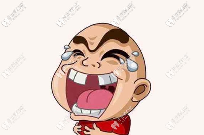 拔完牙一年后還可以做種植牙嗎？怕痛該選擇哪種植體呢