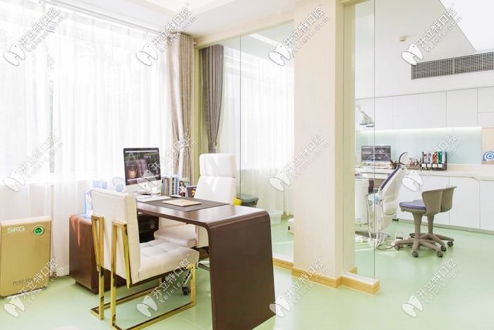 蘇州美奧口腔檢查室