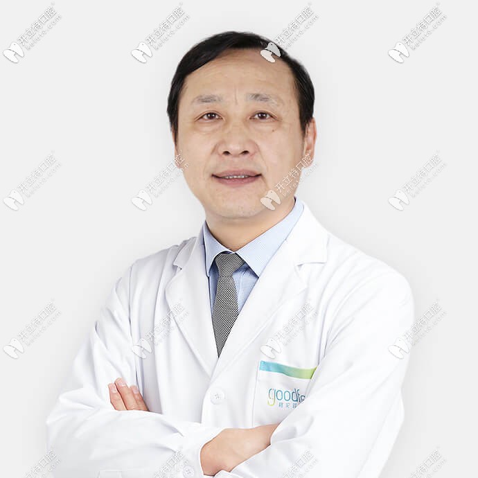 深圳格倫菲爾口腔集團(tuán)技術(shù)院長(zhǎng)姜偉濤 深圳格倫菲爾口腔集團(tuán)技術(shù)院長(zhǎng)姜偉濤