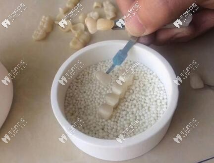 珍珠鋯牙比色圖