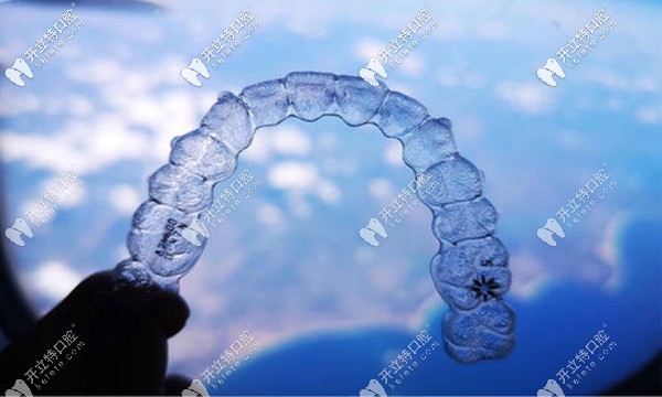 美國(guó)隱適美矯正