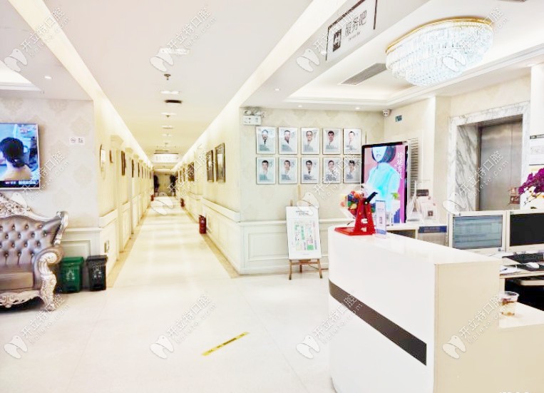 圣嘉新大廳走廊