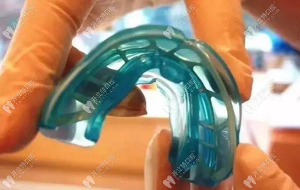 MRC兒童牙齒矯正器